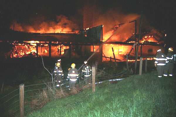 42503barnfire1.jpg