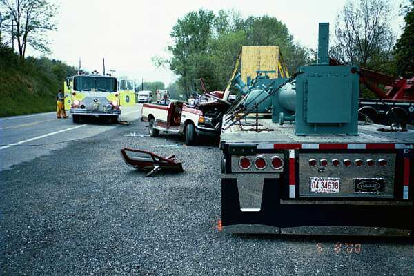 crash8600cumbhwy1.jpg