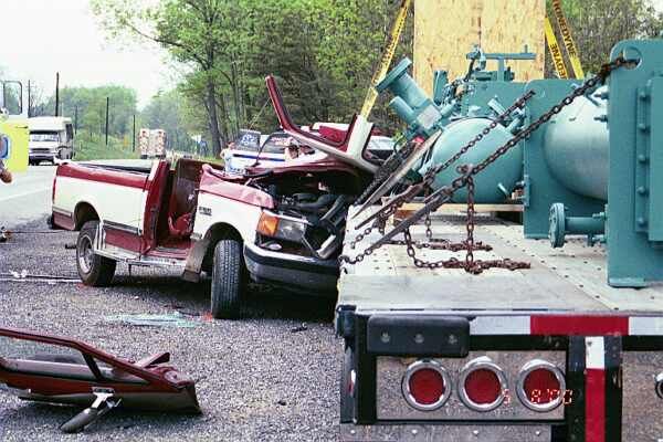 crash8600cumbhwy3.jpg