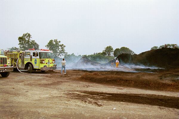 mulchpilefireroxburyrd2.jpg